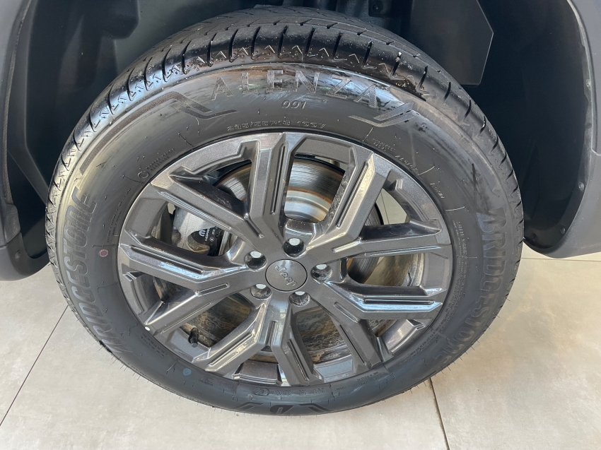 jeep commander 1.3 t270 turbo flex longitude at6 4p automatico 202612