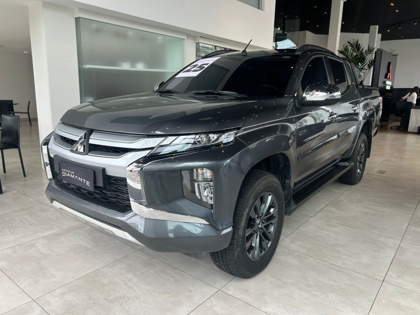 mitsubishi l200 triton 2.4 16v turbo diesel sport hpe cd 4p 4x4 automatico 20252