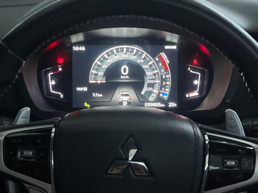 mitsubishi pajero sport 2.4 16v mivec turbo diesel legend awd automatico 4p 2024