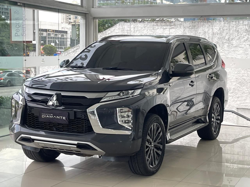 mitsubishi pajero sport 2.4 16v mivec turbo diesel legend awd automatico 4p 2024