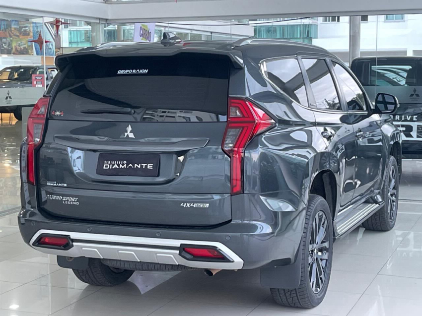 mitsubishi pajero sport 2.4 16v mivec turbo diesel legend awd automatico 4p 2024