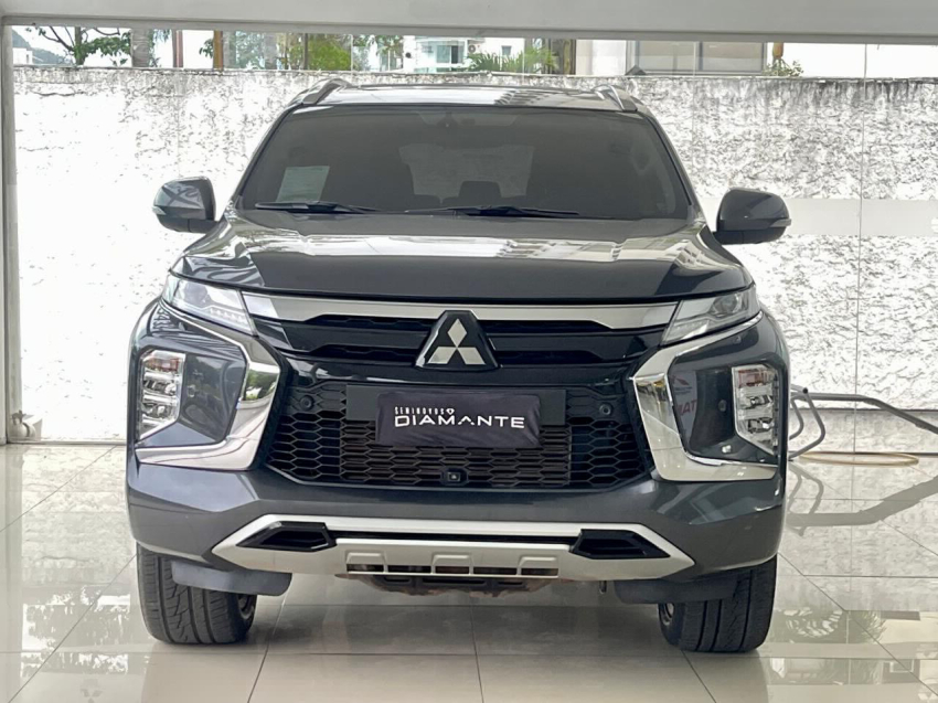 mitsubishi pajero sport 2.4 16v mivec turbo diesel legend awd automatico 4p 2024