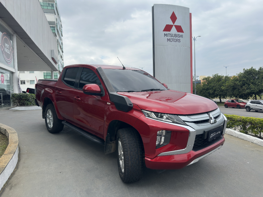 mitsubishi l200 triton 2.4 16v turbo diesel sport gls cd 4p 4x4 automatico 2022