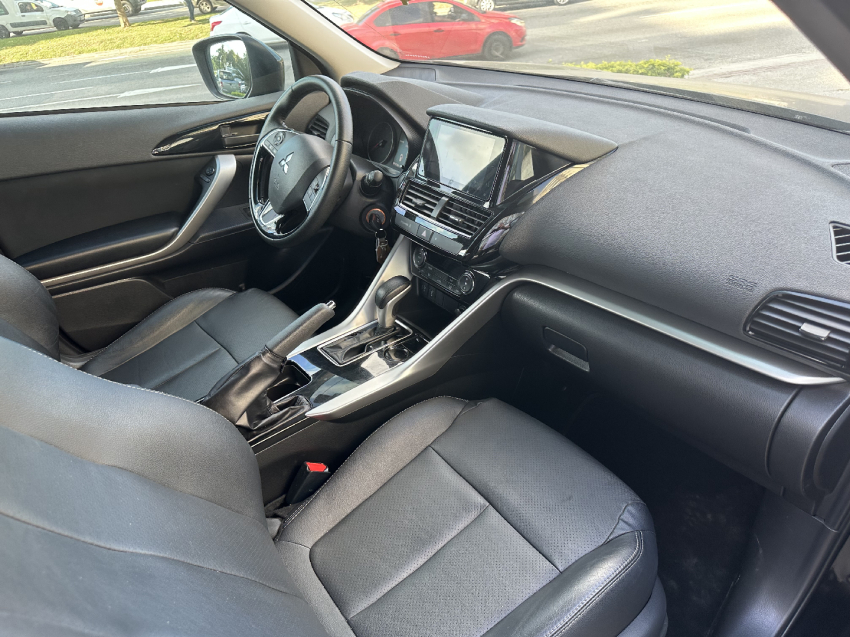 mitsubishi eclipse cross 1.5 mivec turbo gasolina gls cvt 4p automatico 2024