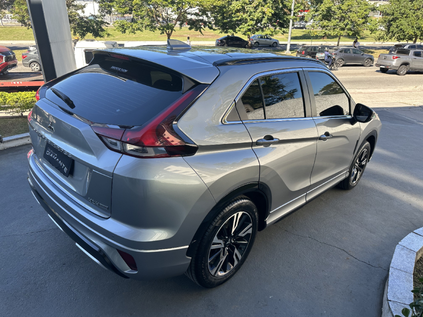 mitsubishi eclipse cross 1.5 mivec turbo gasolina hpe-s s-awc cvt 4p automatico 2025