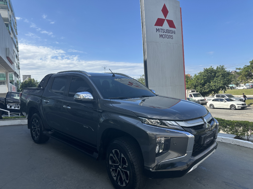 mitsubishi l200 triton 2.4 16v turbo diesel sport hpe-s cd 4p 4x4 automatico 2023