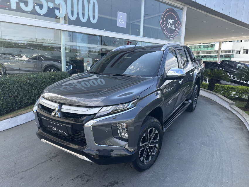 mitsubishi l200 triton 2.4 16v turbo diesel sport hpe-s cd 4p 4x4 automatico 2023