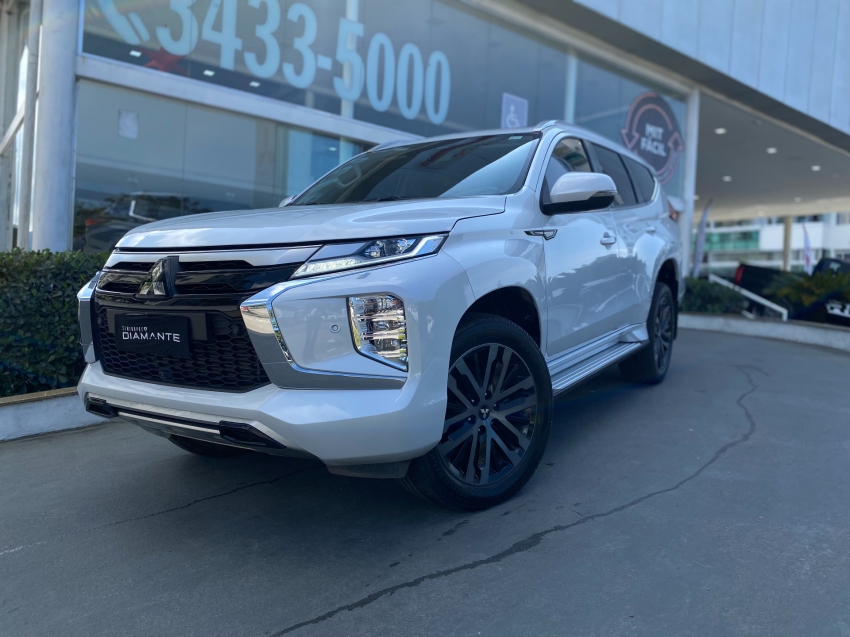 mitsubishi pajero sport 2.4 16v mivec turbo diesel legend awd automatico 4p 2024