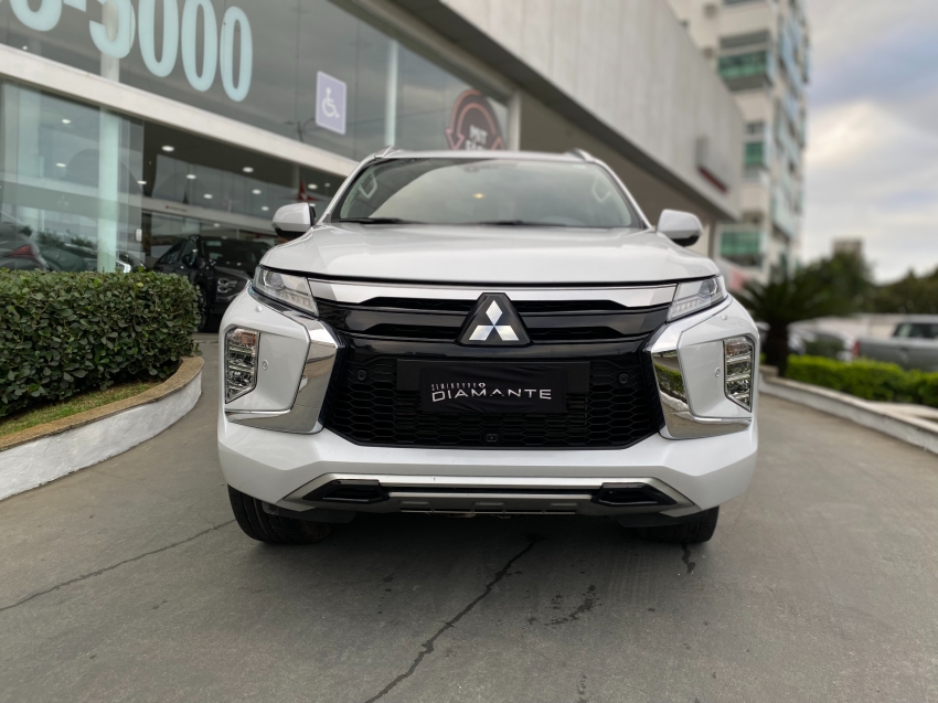 mitsubishi pajero sport 2.4 16v mivec turbo diesel legend awd automatico 4p 2024