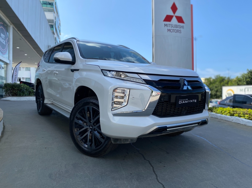 mitsubishi pajero sport 2.4 16v mivec turbo diesel legend awd automatico 4p 2024