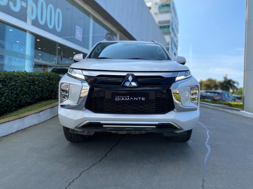 mitsubishi pajero sport 2.4 16v mivec turbo diesel legend awd automatico 4p 2024