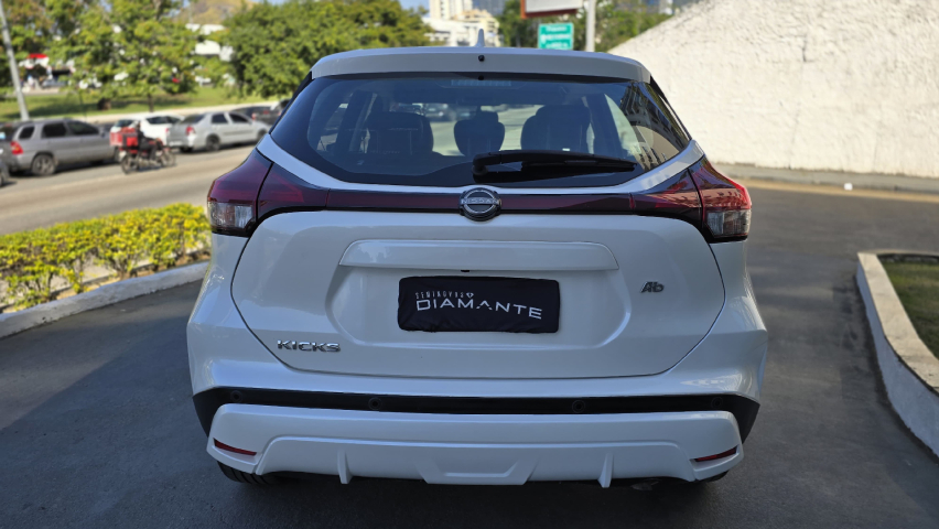 nissan kicks 1.6 16v flexstart advance xtronic flex 4p automatico 2024