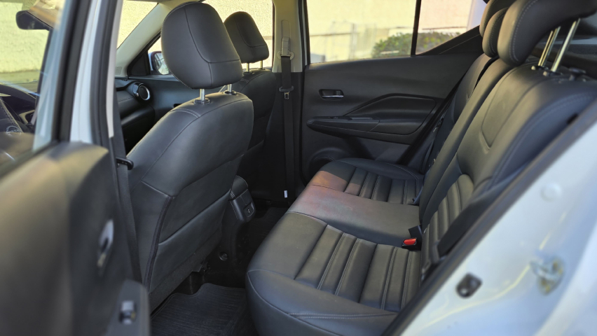 nissan kicks 1.6 16v flexstart advance xtronic flex 4p automatico 2024