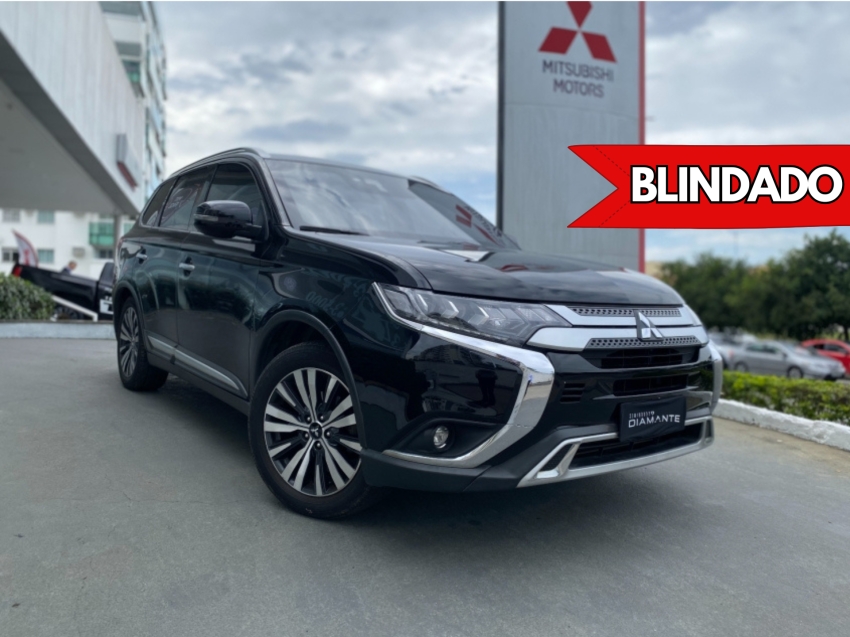 mitsubishi outlander 2.2 mivec di-d diesel hpe-s awd automatico 4p 2022