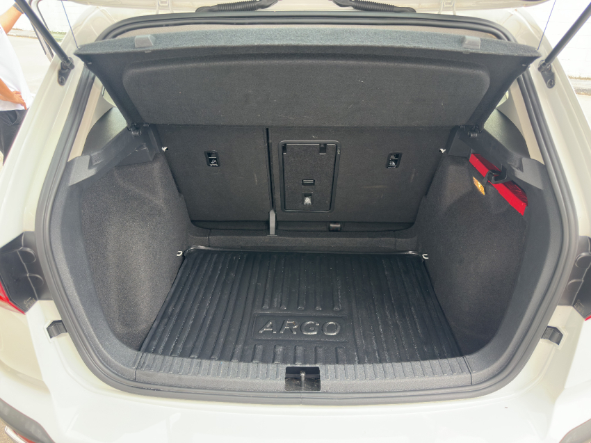 volkswagen taos 1.4 250 tsi total flex comfortline automatico 4p 2022