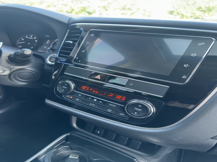 mitsubishi outlander 3.0 mivec v6 gasolina hpe-s awd automatico 4p 2019