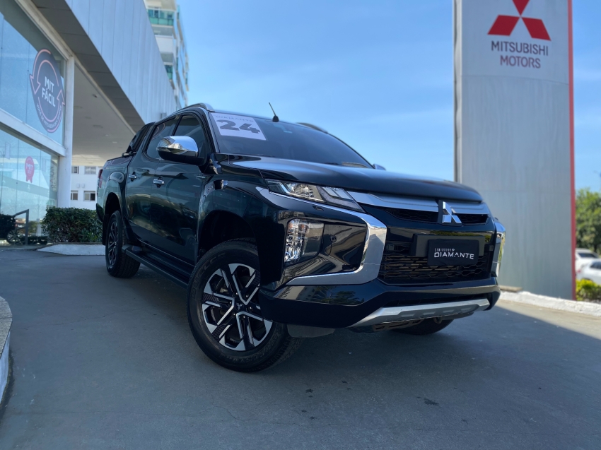 mitsubishi l200 triton 2.4 16v turbo diesel sport hpe-s cd 4p 4x4 automatico 2024