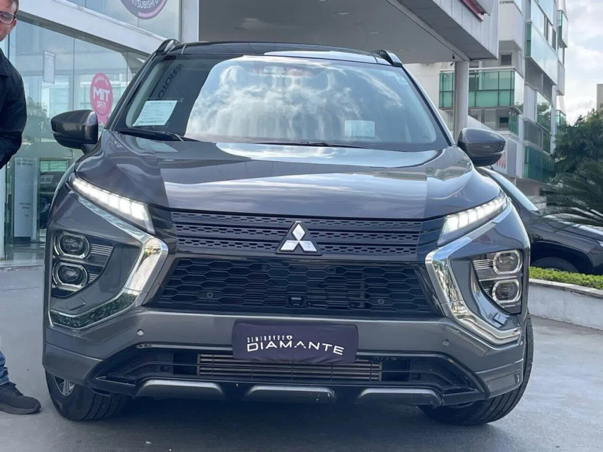 mitsubishi eclipse cross 1.5 mivec turbo gasolina hpe-s s-awc cvt 4p automatico 2023