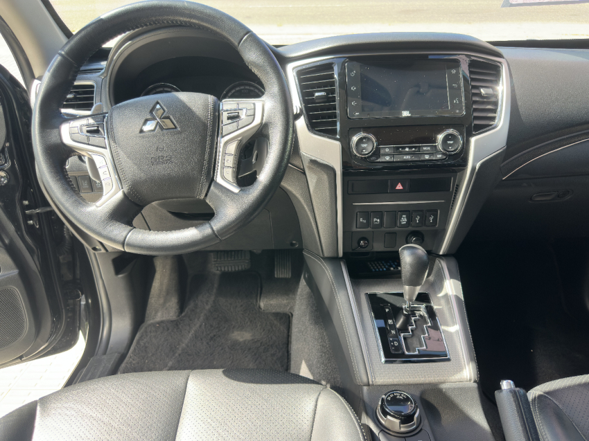 mitsubishi l200 triton 2.4 16v turbo diesel sport hpe-s cd 4p 4x4 automatico 202213