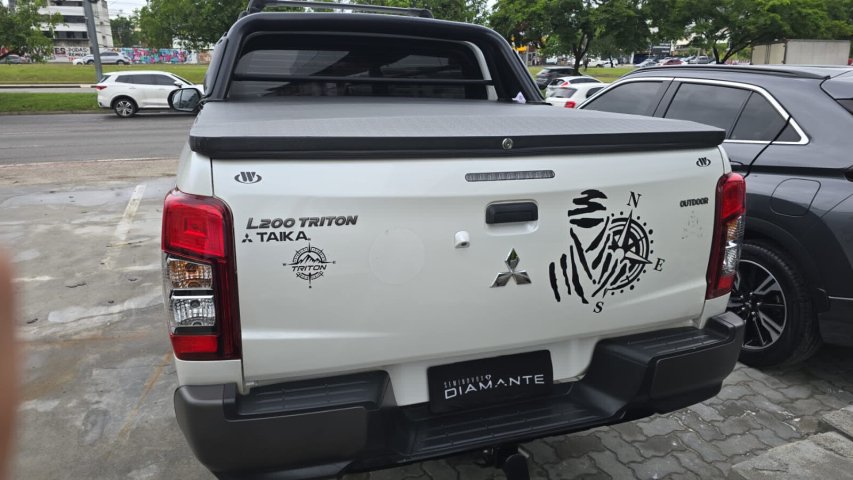 mitsubishi l200 triton 2.4 16v turbo diesel sport outdoor plus cd 4p 4x4 automatico 20253