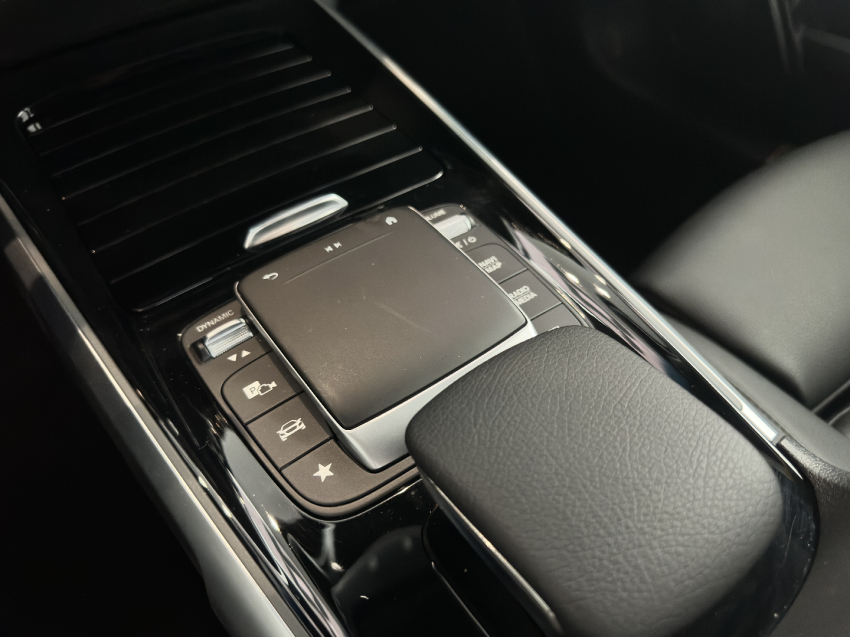 mercedes-benz glb 200 1.3 cgi gasolina progressive 7g-dct 4p automatico 202210