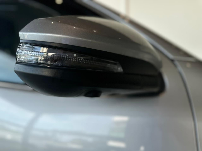 toyota hilux sw4 2.8 d-4d turbo diesel srx 7l 4x4 automatico 4p 202415