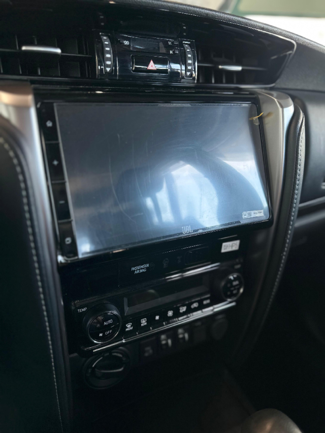 toyota hilux sw4 2.8 d-4d turbo diesel srx 7l 4x4 automatico 4p 20242