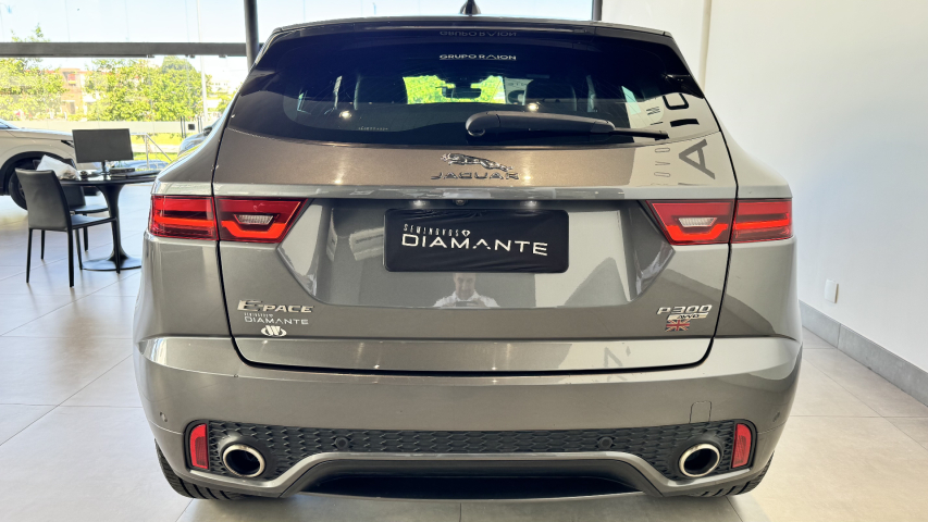jaguar e-pace 2.0 16v p300 gasolina r-dynamic se awd automatico 4p 20202