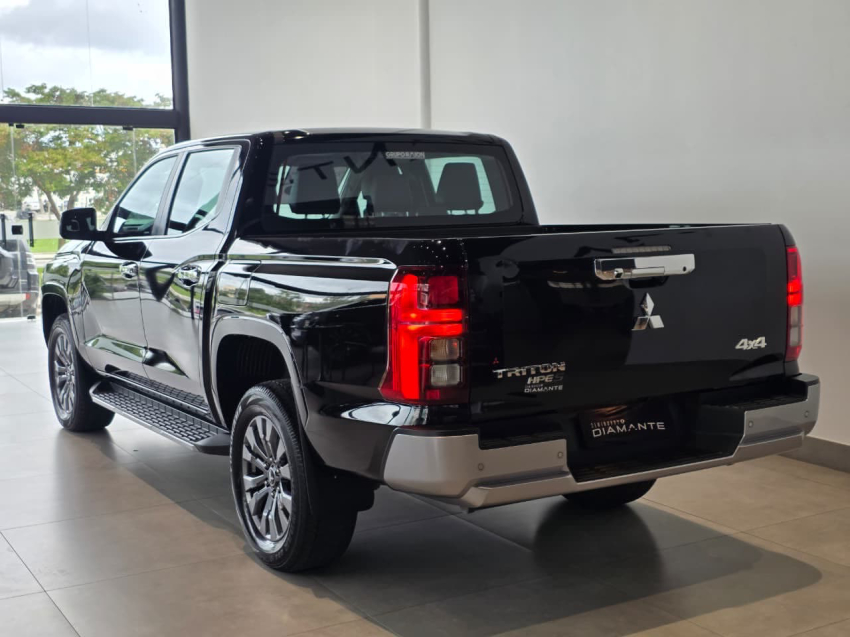 mitsubishi triton 2.4 biturbo diesel cd hpe-s 4x4 automatico 4p 20264