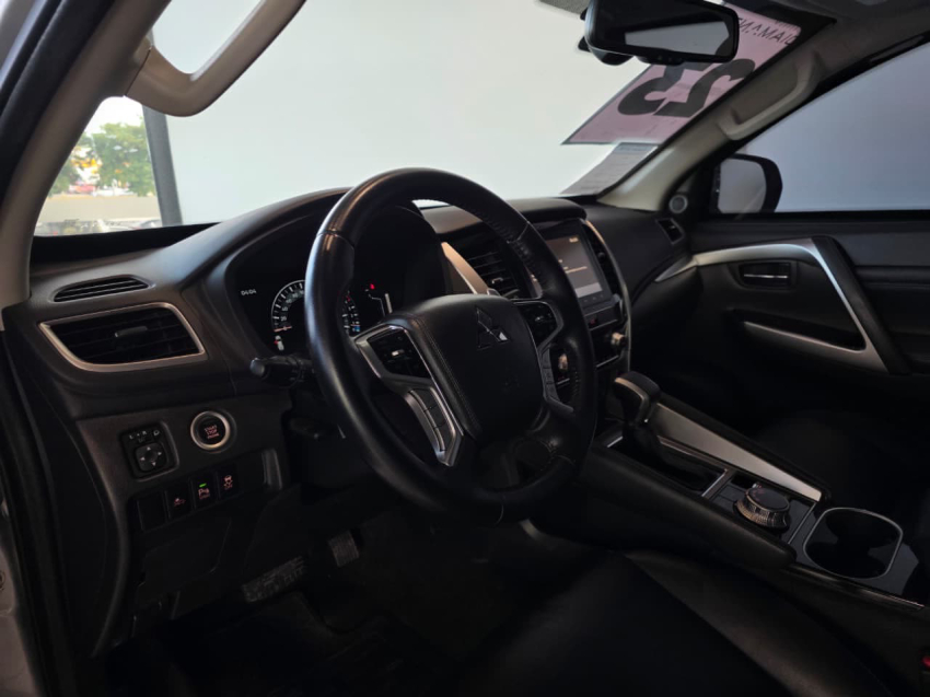 mitsubishi pajero sport 2.4 16v mivec turbo diesel hpe-s awd automatico 4p 20236