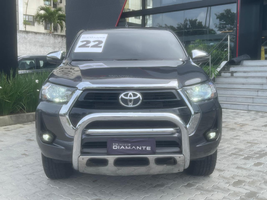 toyota hilux 2.8 d-4d turbo diesel cd srv 4x4 automatico 4p 2022