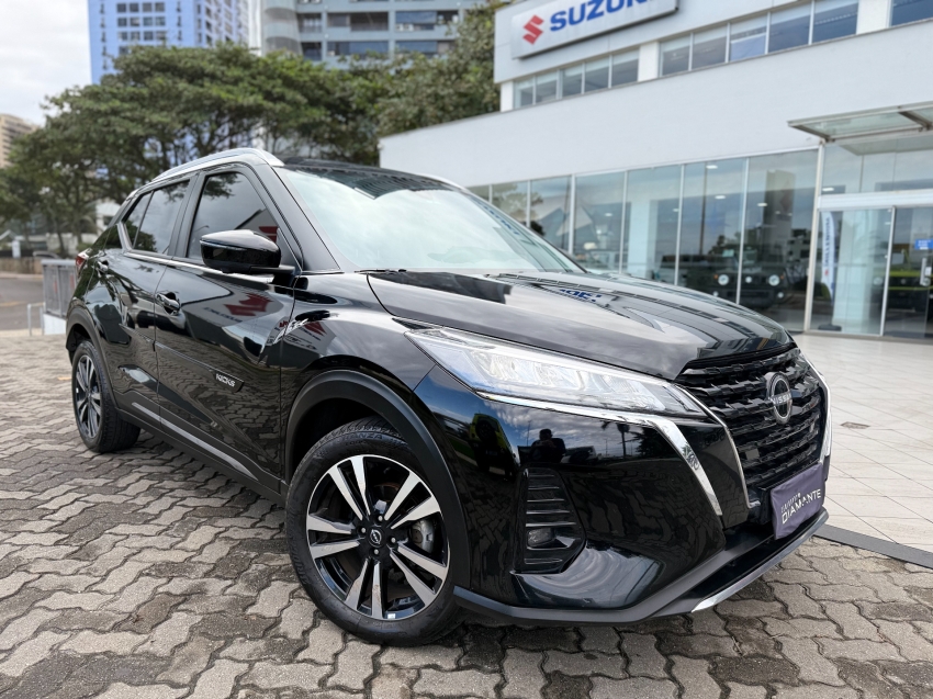 nissan kicks 1.6 16v flexstart exclusive xtronic flex 4p automatico 2024
