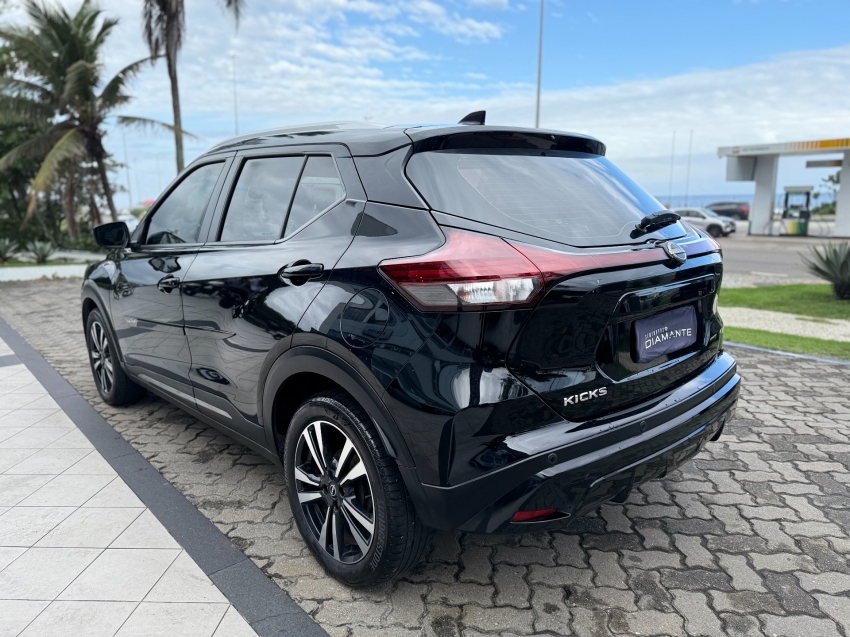 nissan kicks 1.6 16v flexstart exclusive xtronic flex 4p automatico 2024