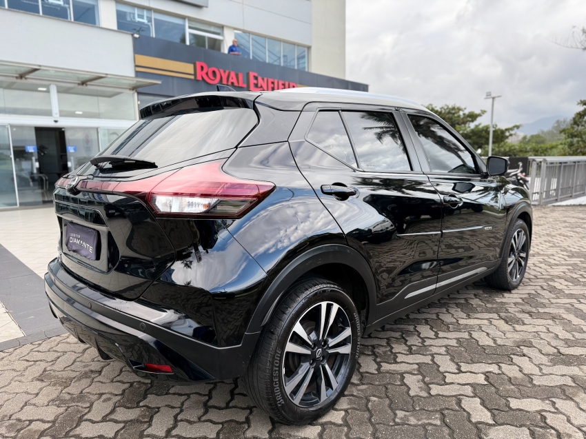 nissan kicks 1.6 16v flexstart exclusive xtronic flex 4p automatico 2024