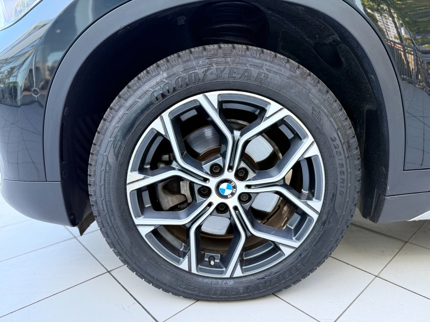 bmw x1 2.0 16v turbo activeflex sdrive20i x-line 4p automatico gasolina 2020
