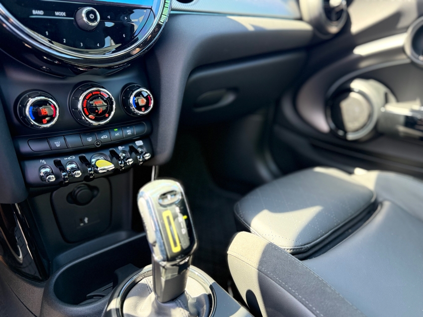 mini cooper se top 2p eletrico 2.0 automatico 2024
