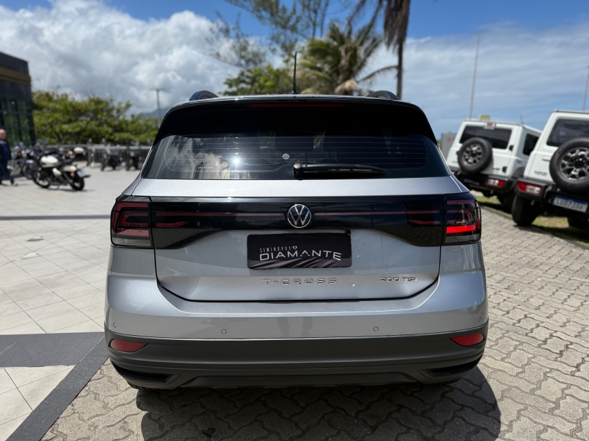 volkswagen t-cross 1.0 200 tsi total flex sense automatico 4p 2024