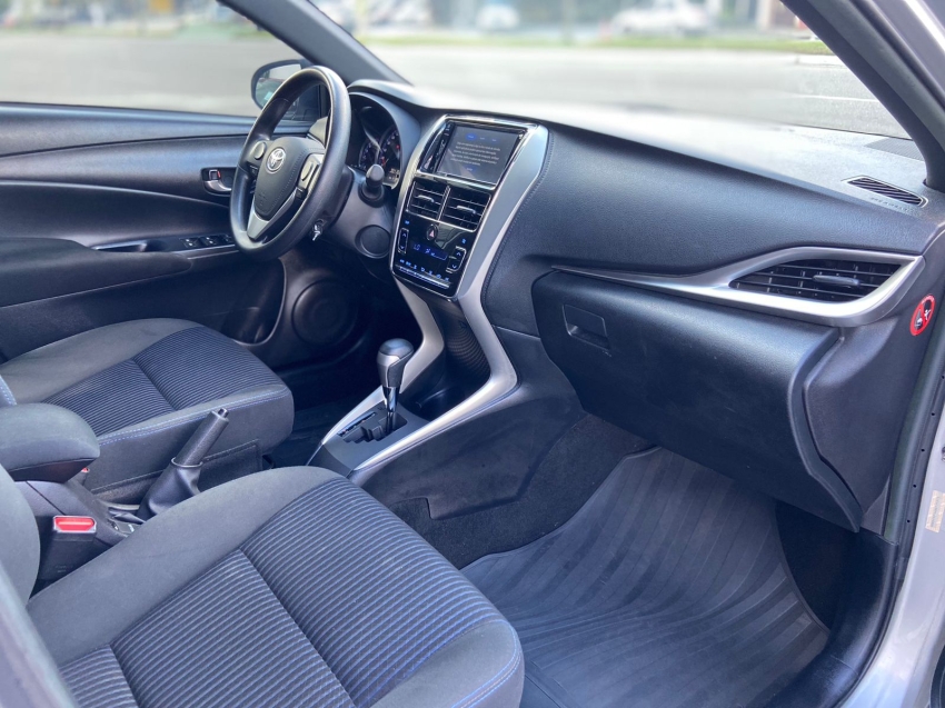 toyota yaris 1.5 16v flex xl plus connect multidrive 4p automatico 2022