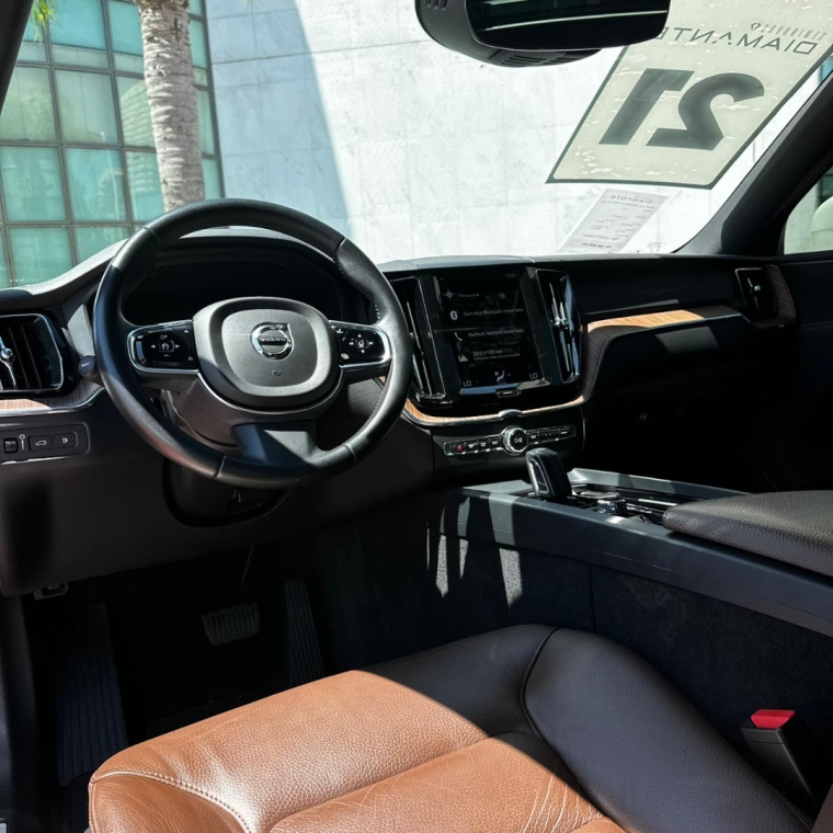 jaguar e-pace 2.0 16v p300 gasolina r-dynamic se awd automatico 4p 20204