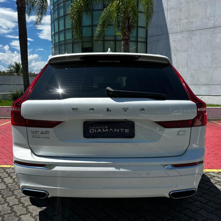 volvo xc60 2.0 t8 hybrid momentum awd geartronic hibrido 4p automatico 20213
