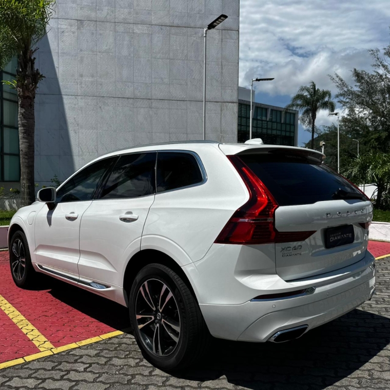 volvo xc60 2.0 t8 hybrid momentum awd geartronic hibrido 4p automatico 20214