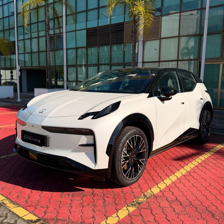 zeekr x 66 kw eletrico flagship awd 1.0 4p automatico 2025