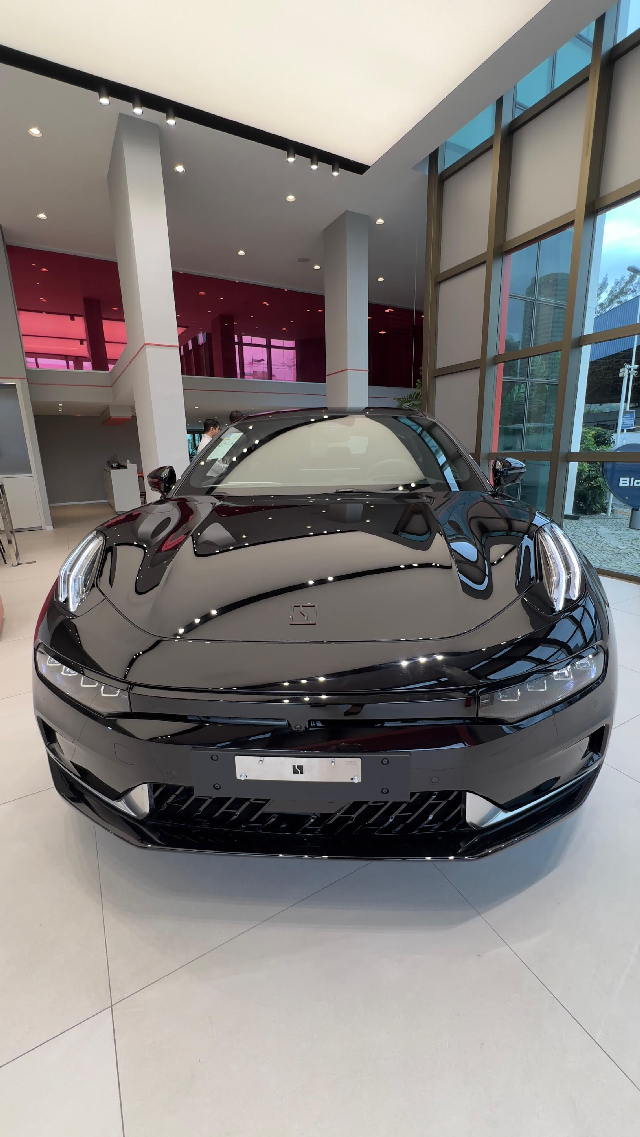 zeekr 001 100 kw eletrico premium awd 5.4 4p automatico 2025