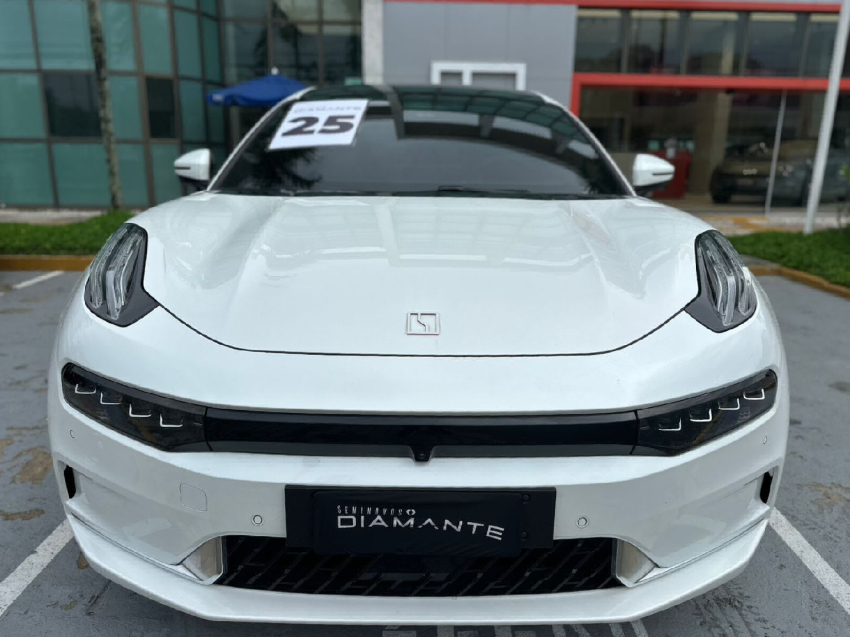 zeekr 001 100 kw eletrico premium awd 4p automatico 2025