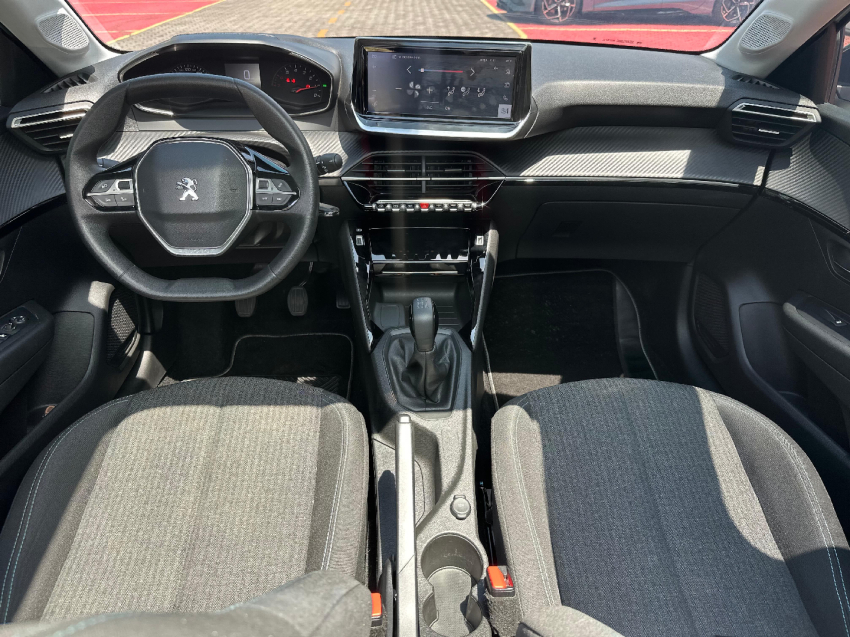 peugeto style 208 1.012