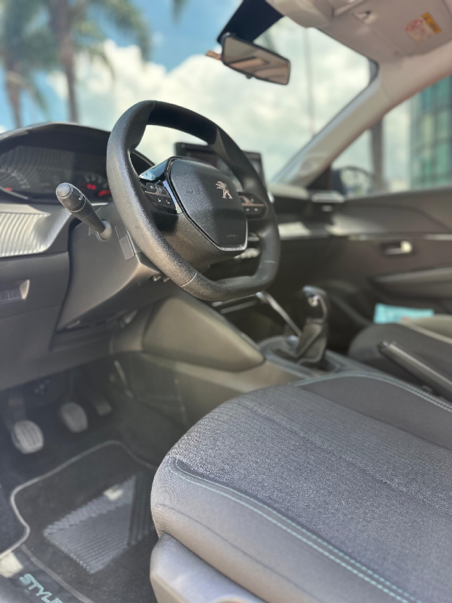peugeto style 208 1.08