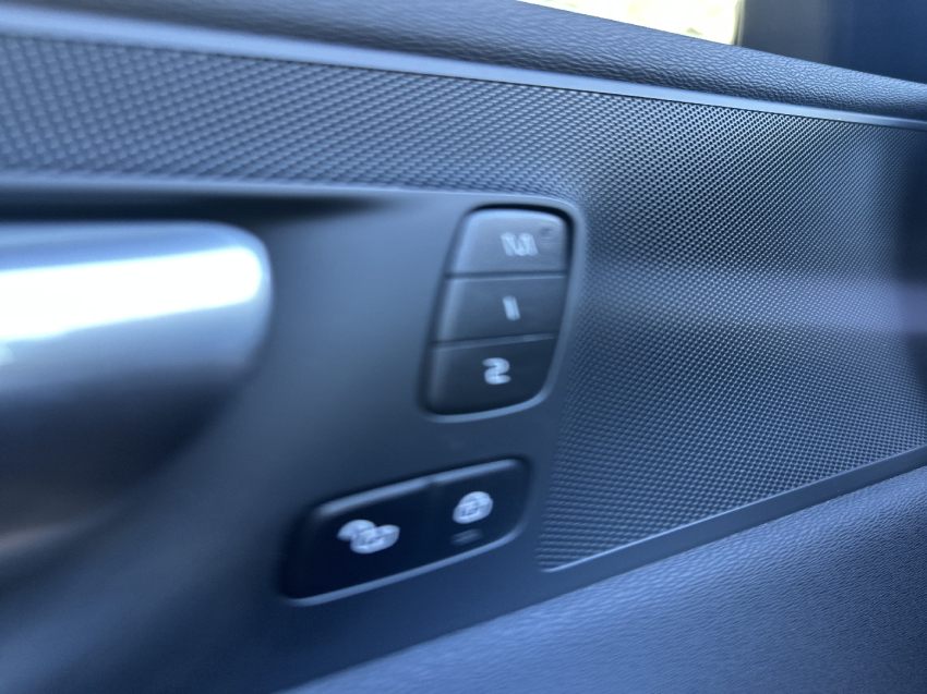 volvo xc60 2.0 t8 recharge ultimate awd geartronic 1.9 hibrido 4p automatico 202310