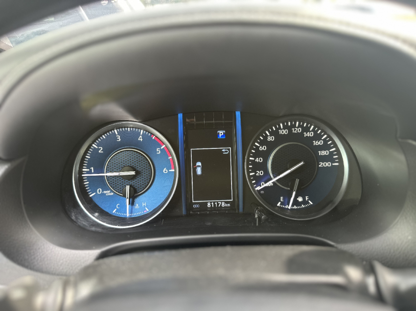 toyota hilux sw4 2.8 d-4d turbo diesel srx 7l 4x4 automatico 4p 202330