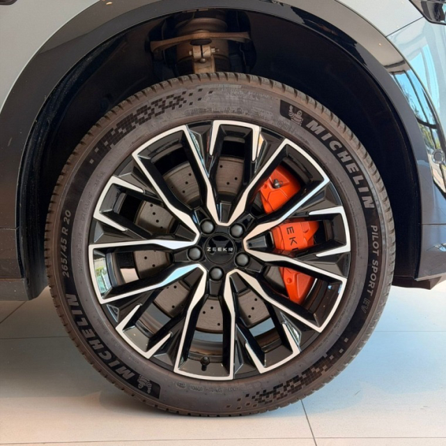 zeekr 7x 100 kw eletrico flagship awd 6.4 4p automatico 202610