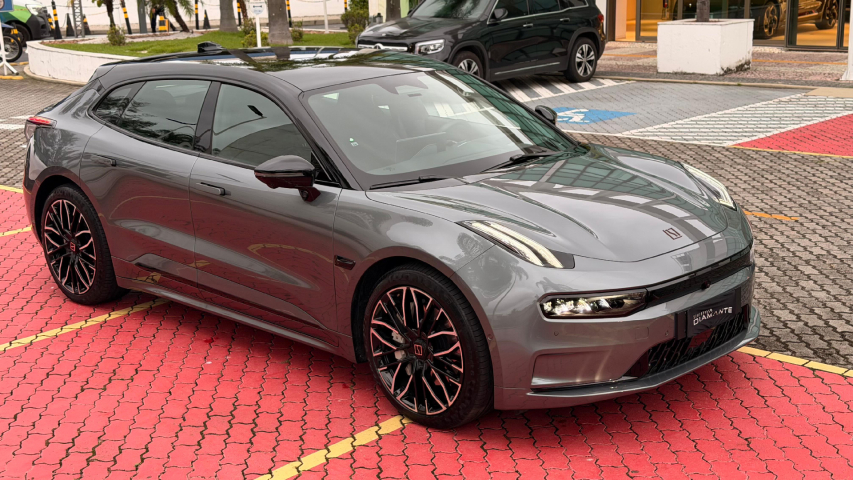 zeekr 001 100 kw eletrico flagship awd 5.4 4p automatico 20256
